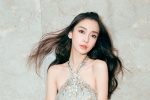 Angelababy露肩挂脖礼服性感写真壁纸