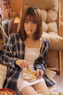 性感吊帶美人私房誘惑迷人寫真