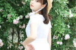 夏季草帽美女唯美花海写真图片