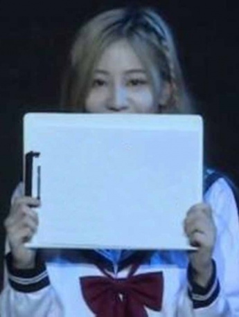 Yuan Yiqi’s online class party homework emoji package