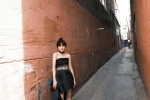 Wen Qi's sexy photo album in breast-wrapped skirt
