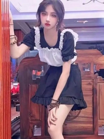 网红美女林青平图片