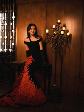 Liu Tao ELLE Fashion Ceremony Sexy Photos