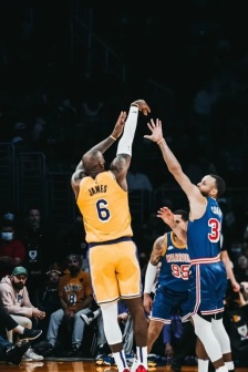 James NBA Lakers Warriors game HD pictures