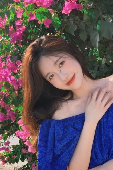 Popular beauty anchor Riwo Yunyun HD pictures