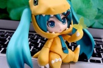 Hatsune Miku Agumon puppet costume details