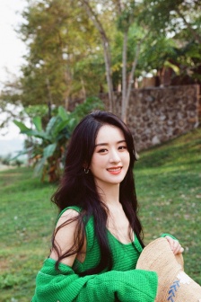 Photos of Zhao Liying's 15th anniversary since her debut