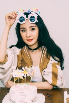 楊冪溫暖甜美生活照圖片