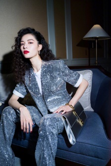 Zhong Chuxi Sexy Pictures of Harper's Bazaar Annual Party