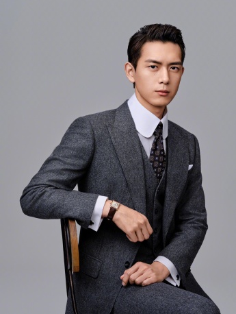 Li Xian's charming and handsome photos