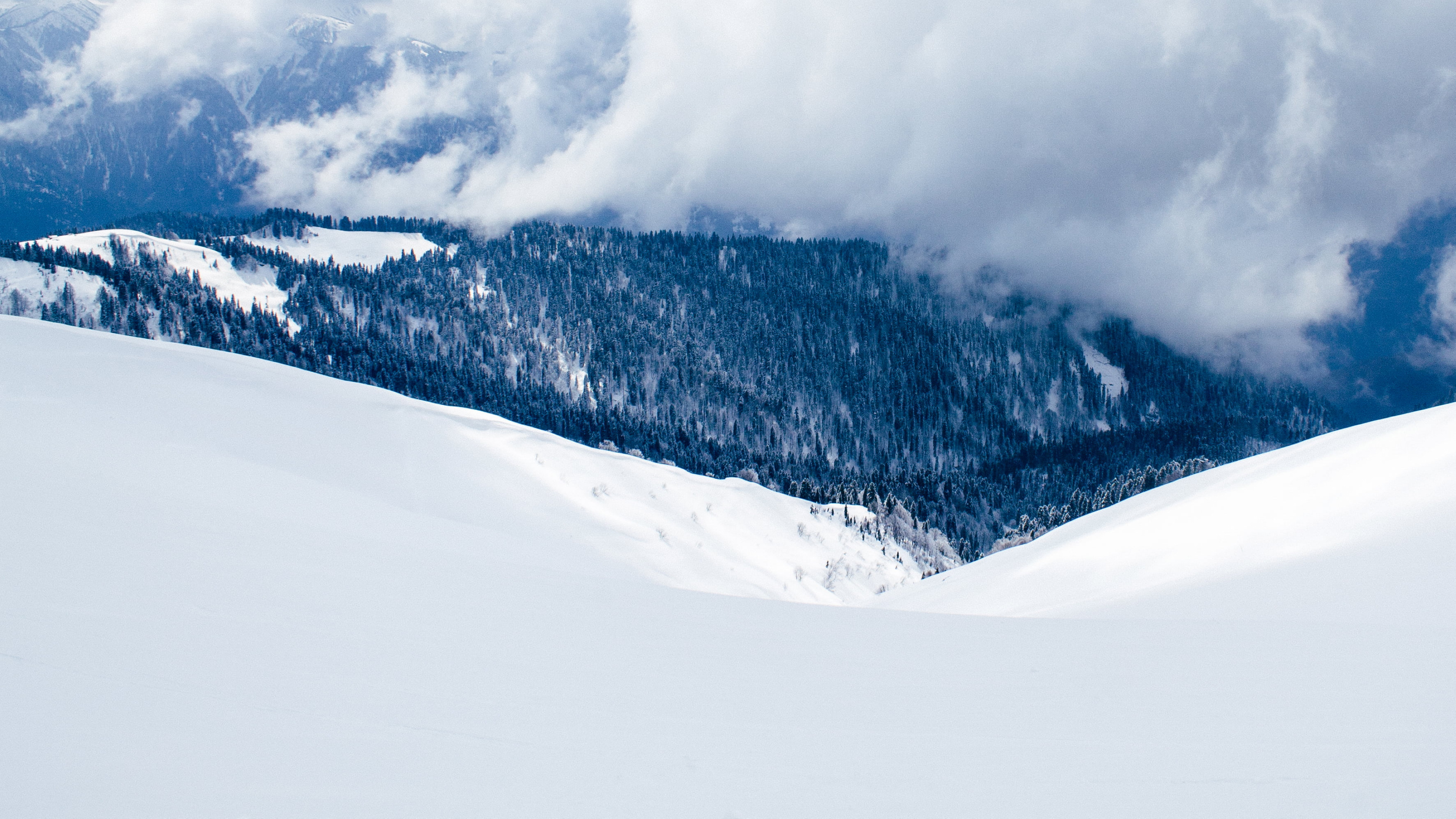 阿尔卑斯山雪景图片桌面壁纸
