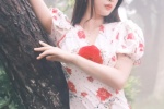 Yu Shuxin floral dress mobile wallpaper