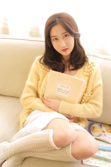 养眼居家美女mm温暖性感私房写真