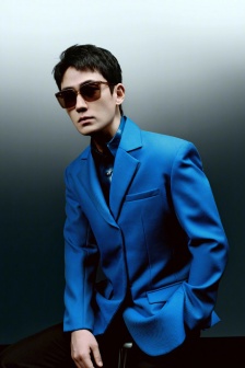 Zhu Yilong is cool, handsome and fashionable photo pictures