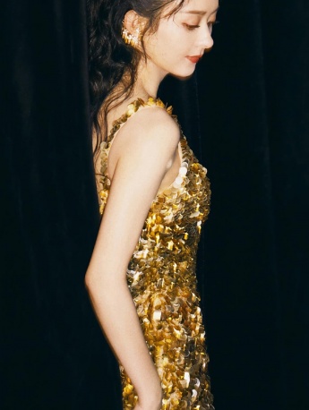 趙麗穎鎏金lomo風手機壁紙