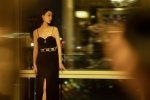 Ni Ni graceful and sexy photo in black dress