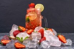 Fruit drinks with ice pictures desktop wallpaper