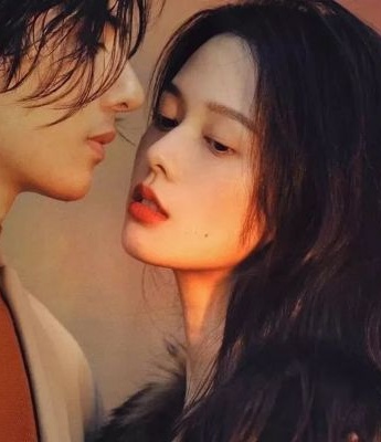 Retro and artistic Instagram couple avatars