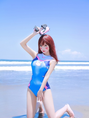 遊戲美女海邊誘惑撩人cos寫真
