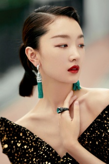 週冬雨露腰星星黑裙魅力性感寫真