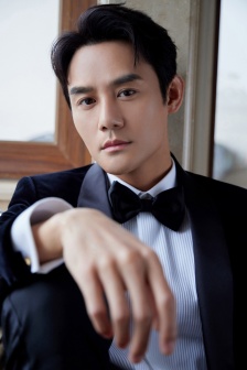 Wang Kai's handsome pictures and photos at the 34th Golden Rooster Awards