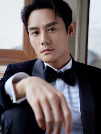 Wang Kai's handsome pictures and photos at the 34th Golden Rooster Awards