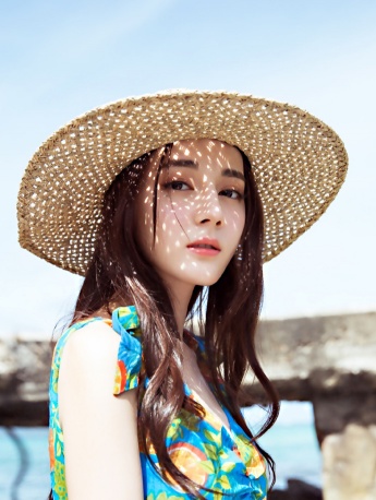 迪麗熱巴美照圖片高清手機壁紙