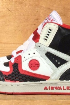 AirWalk California’s niche skateboard shoe display