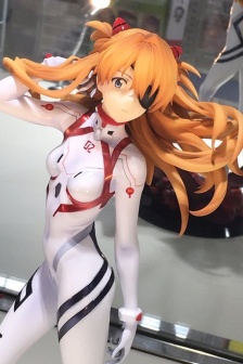 Asuka white battle suit version figure picture