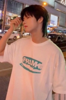 个性气质高颜值的男生头像图片