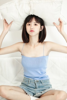 美女主播井川里予手机壁纸