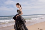 Guan Xiaotong sexy photo in black flowing dress