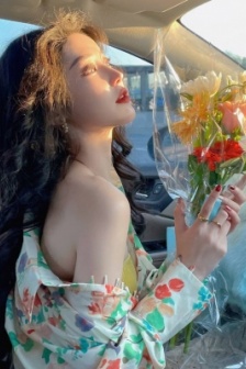 清纯又精致阳光女孩头像图片