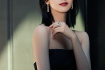 Chen Duling sexy photo pictures in black tube top dress