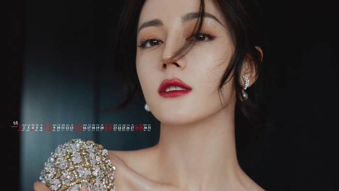 May 2022 Dilireba desktop calendar wallpaper