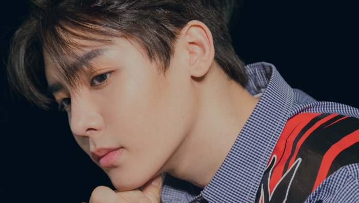 侯明昊高清電腦桌麵壁紙