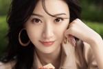 Jing Tian's capable and elegant style sexy photo