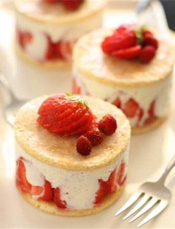草莓蛋糕圖片