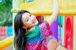 Sun Yi's childlike rainbow birthday photo shoot