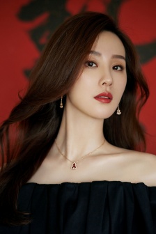 Liu Shishi's simple, elegant and sexy photos