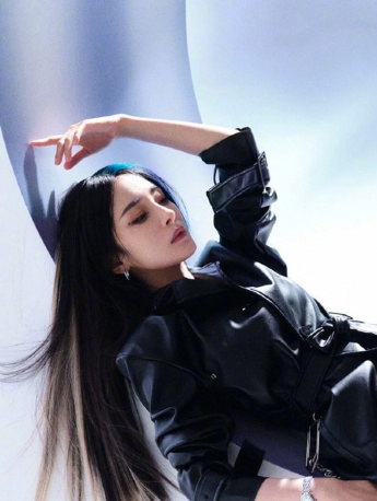 杨幂开年写真高清手机壁纸