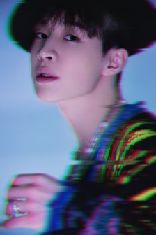 Liu Xianhua's charming light and shadow handsome photo pictures