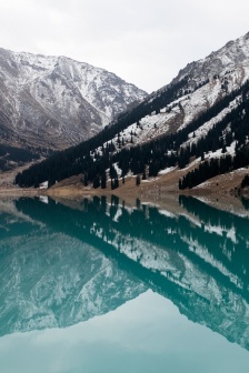 Beautiful photography of mountains and lakes mobile wallpaper
