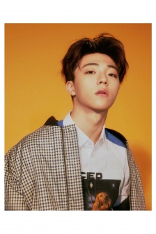 Handsome star Chen Linong mobile wallpaper