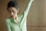 2022年5月美女周雨彤桌面日历壁纸