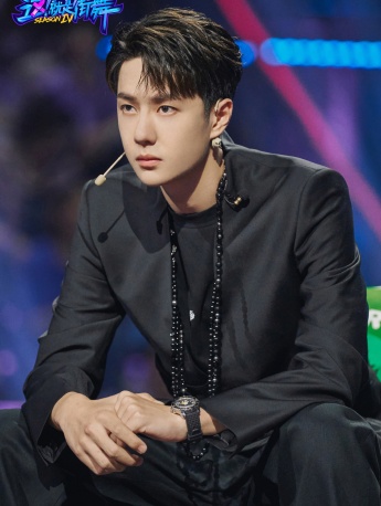 王一博《這就是街舞4》準決賽劇照圖片