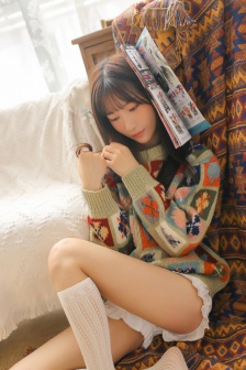 瓜子脸美女萌妹纸私房长腿写真