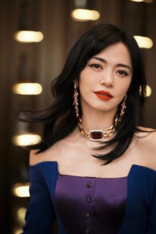 Yao Chen's sexy pictures at the 34th Golden Rooster Awards