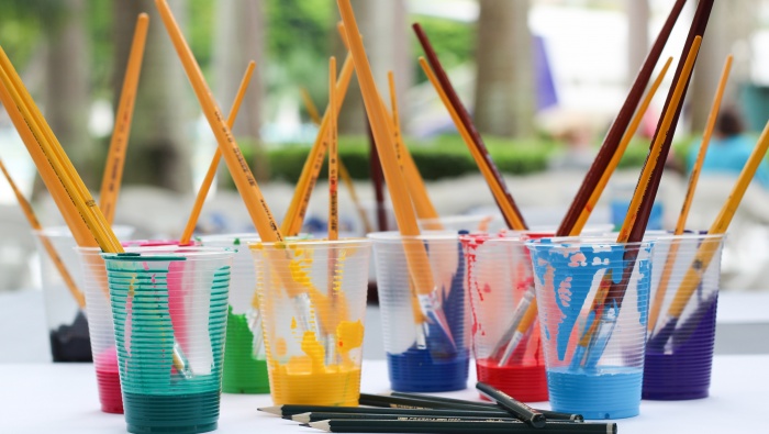 HD brush and paint material picture wallpaper