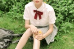 超短裙美女户外学院制服写真